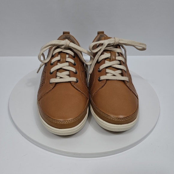 NWT Cobb Hill Bailee Brown Leather Sneaker 6 Lace Up Perforated CI7740 - Picture 2 of 12